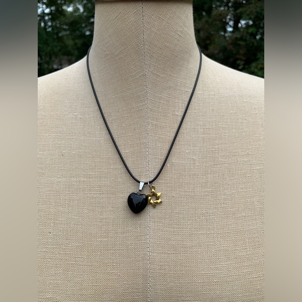 Handmade Heart Obsidian Stone Amulet with Star of David Charm - Picture 5 of 9
